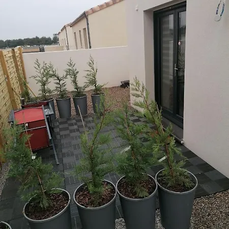 Studio Bleu: Seaside Comfort with Modern Amenities Serignan Exterior photo