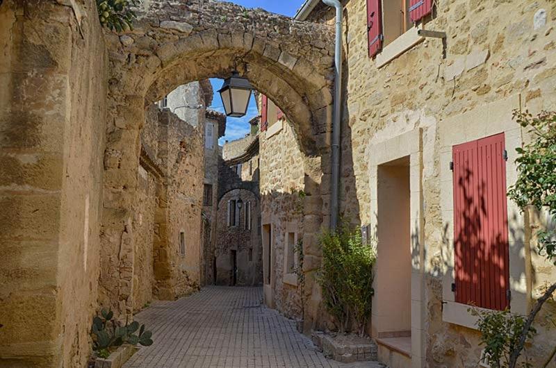 Apartment Bleu: Seaside Comfort With Modern Amenities Serignan
